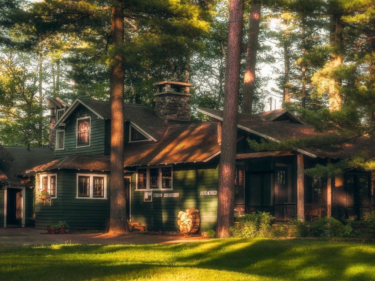 Hotel White Pine Camp Paul Smiths Exteriér fotografie