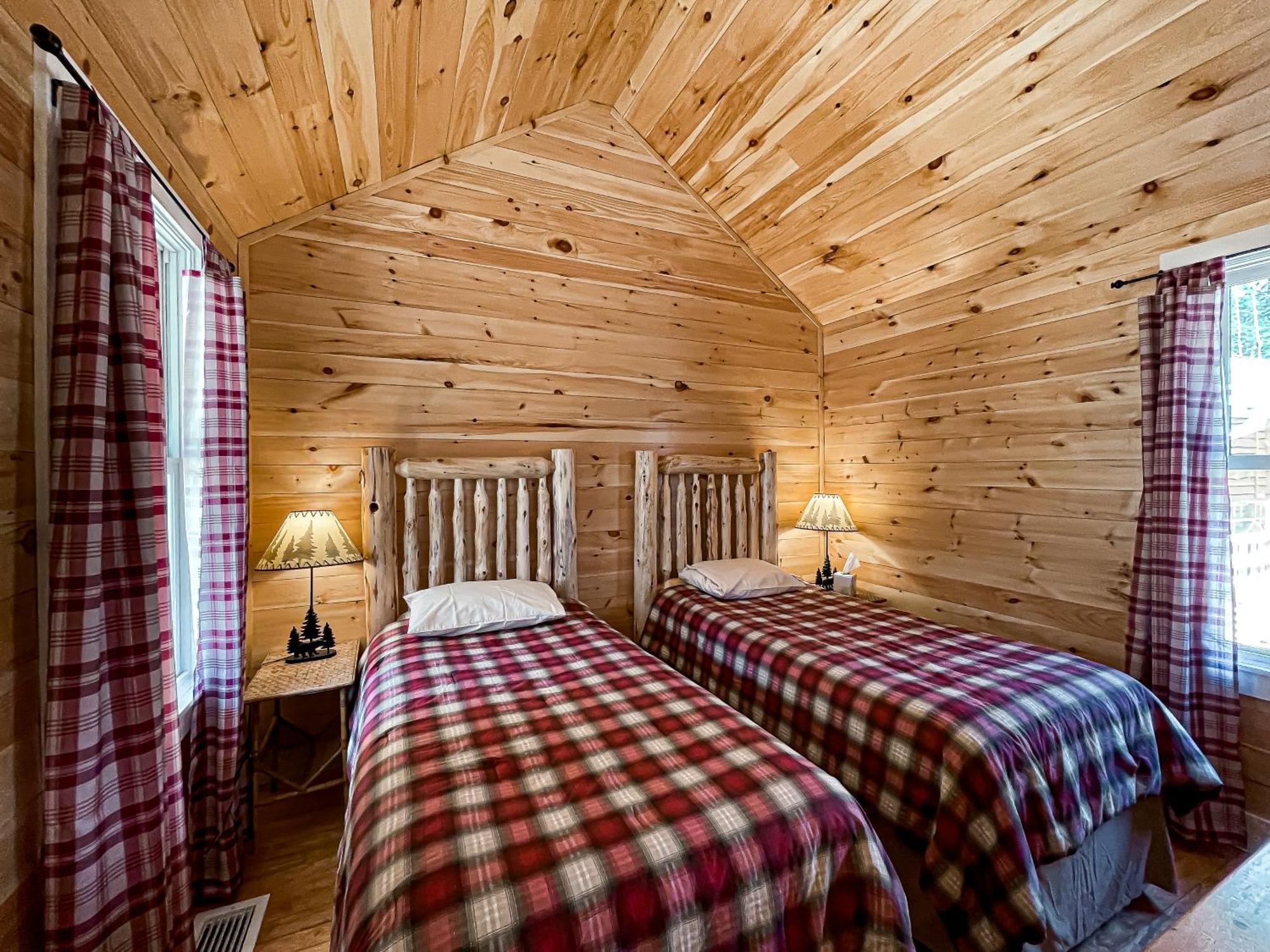Hotel White Pine Camp Paul Smiths Pokoj fotografie